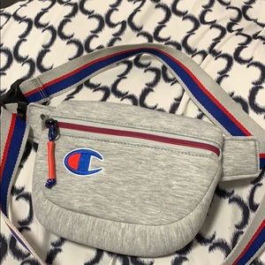 champion fanny pack